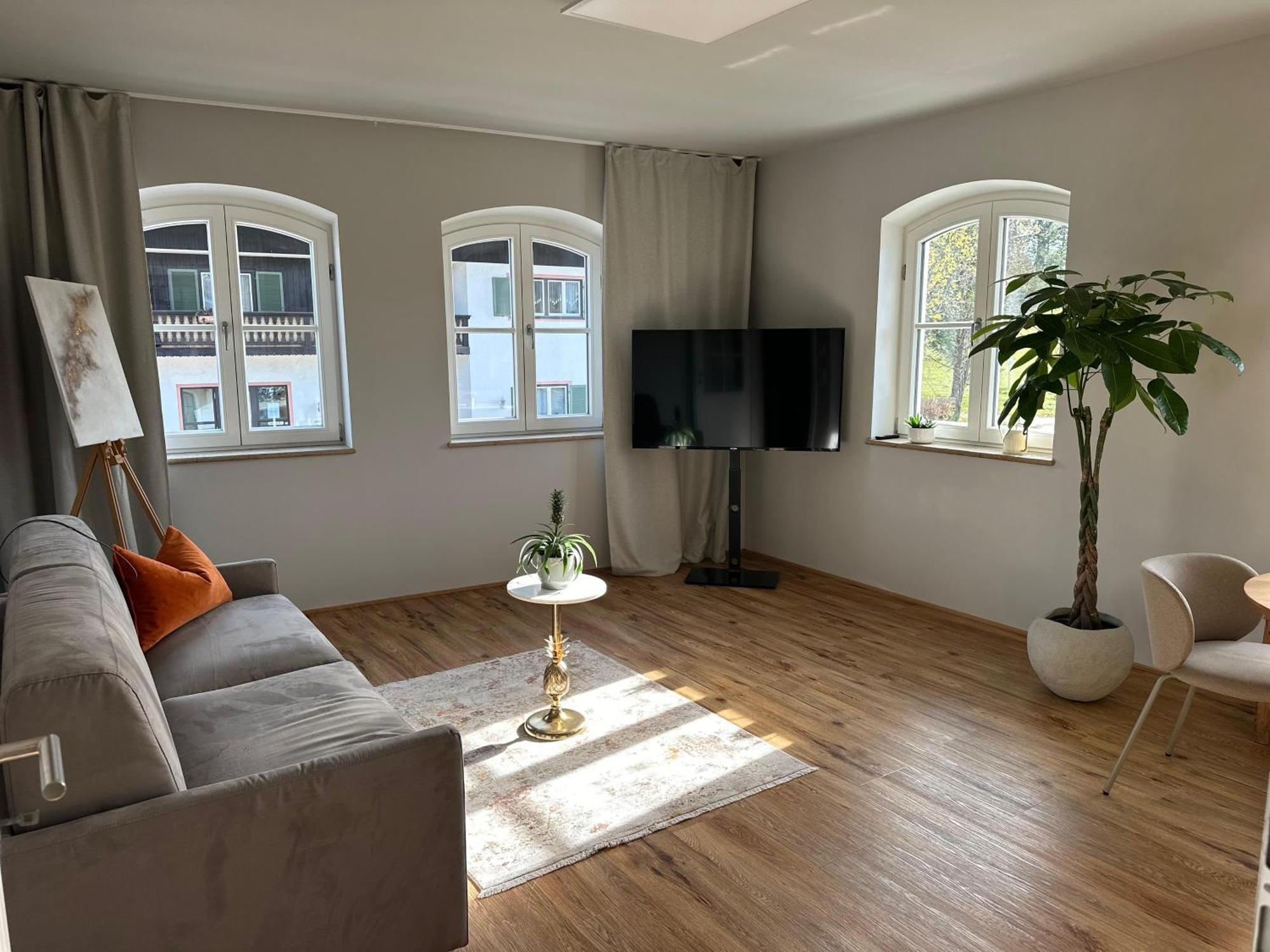 Vaicun Stays - Luxury Apartments - Apartments Mit Blick Auf Den Tegernsee Gmund am Tegernsee Luaran gambar